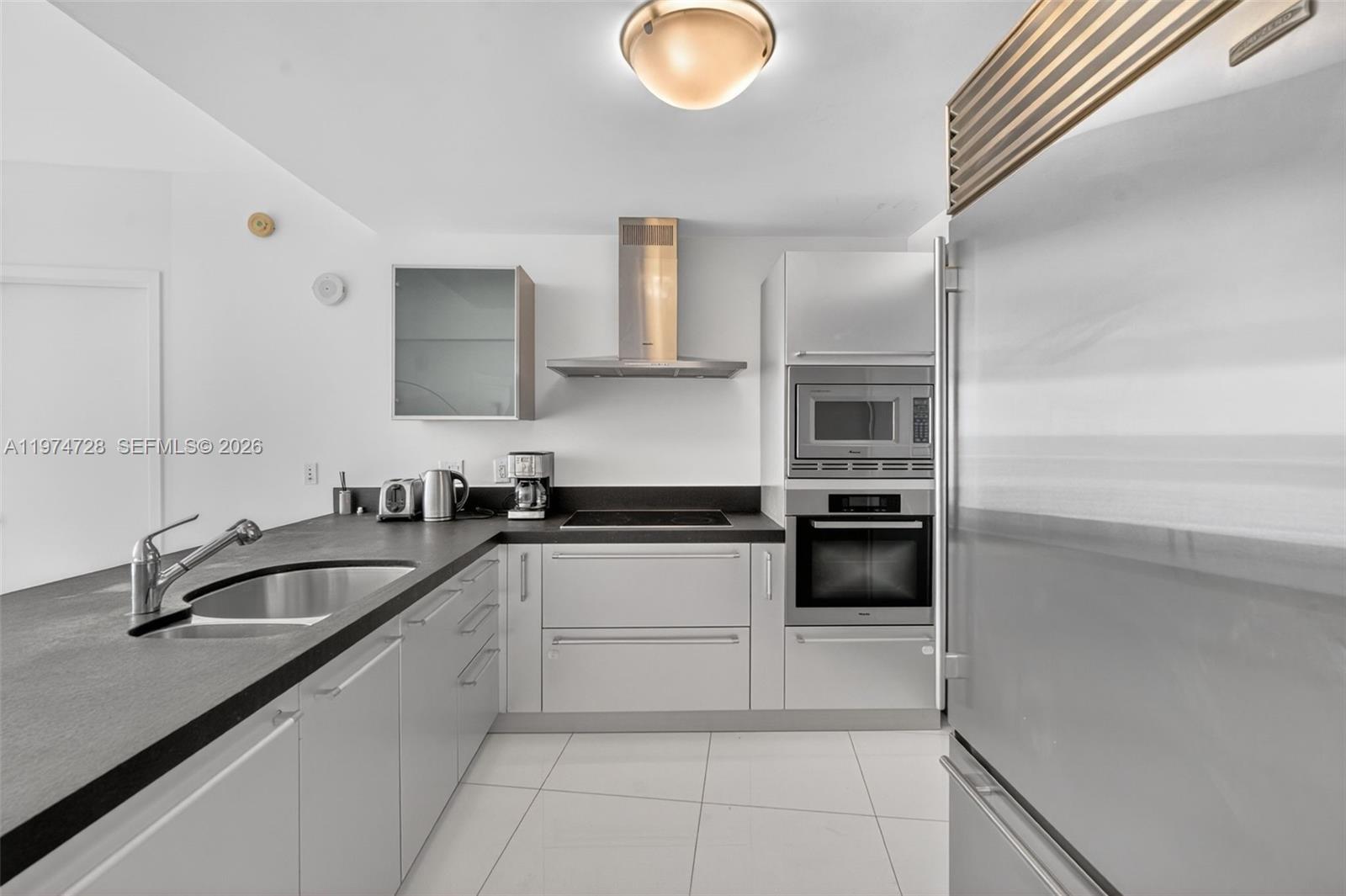 18201 Collins Ave #2008, Sunny Isles Beach FL 33160