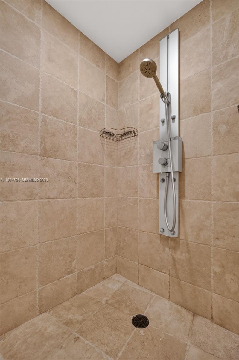 18201 Collins Ave #2008, Sunny Isles Beach FL 33160