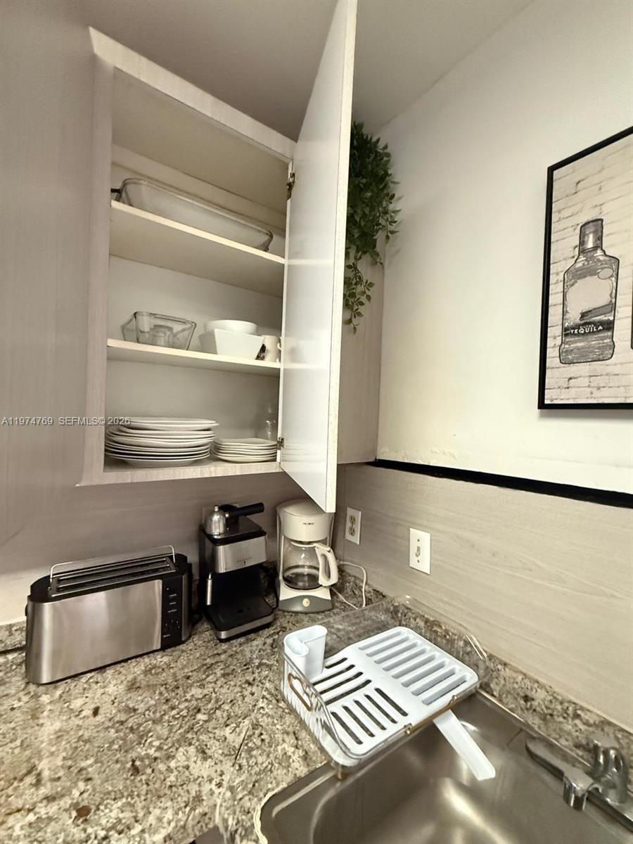 3660 NE 166th St #212, North Miami Beach FL 33160