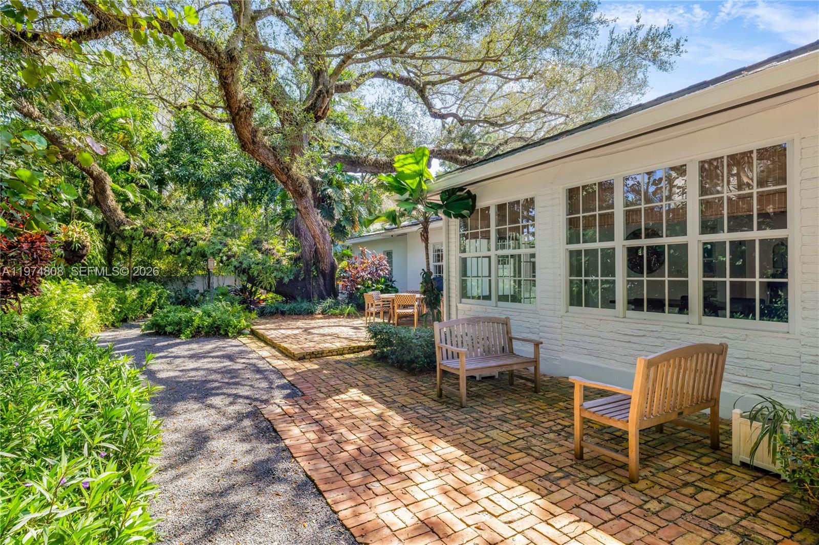 935 Escobar, Coral Gables FL 33134