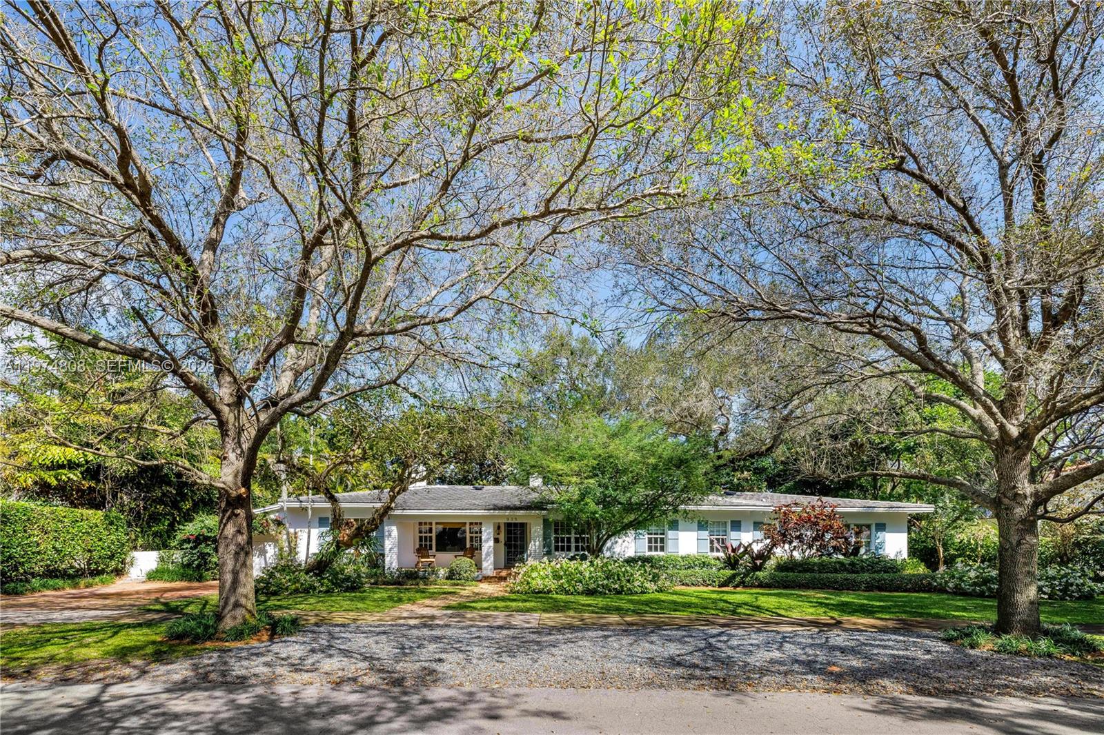 935 Escobar, Coral Gables FL 33134