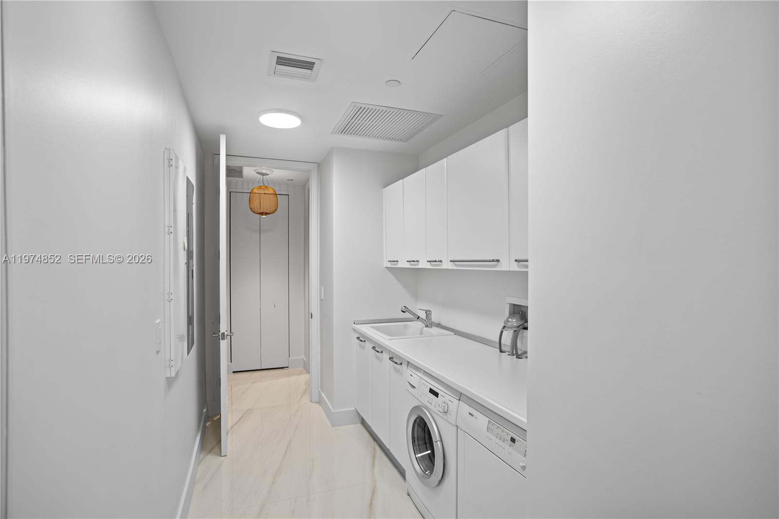 16051 Collins Ave #3202, Sunny Isles Beach FL 33160