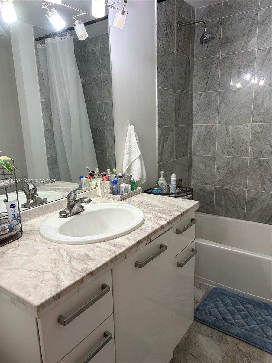 244 Biscayne Blvd #341, Miami FL 33132