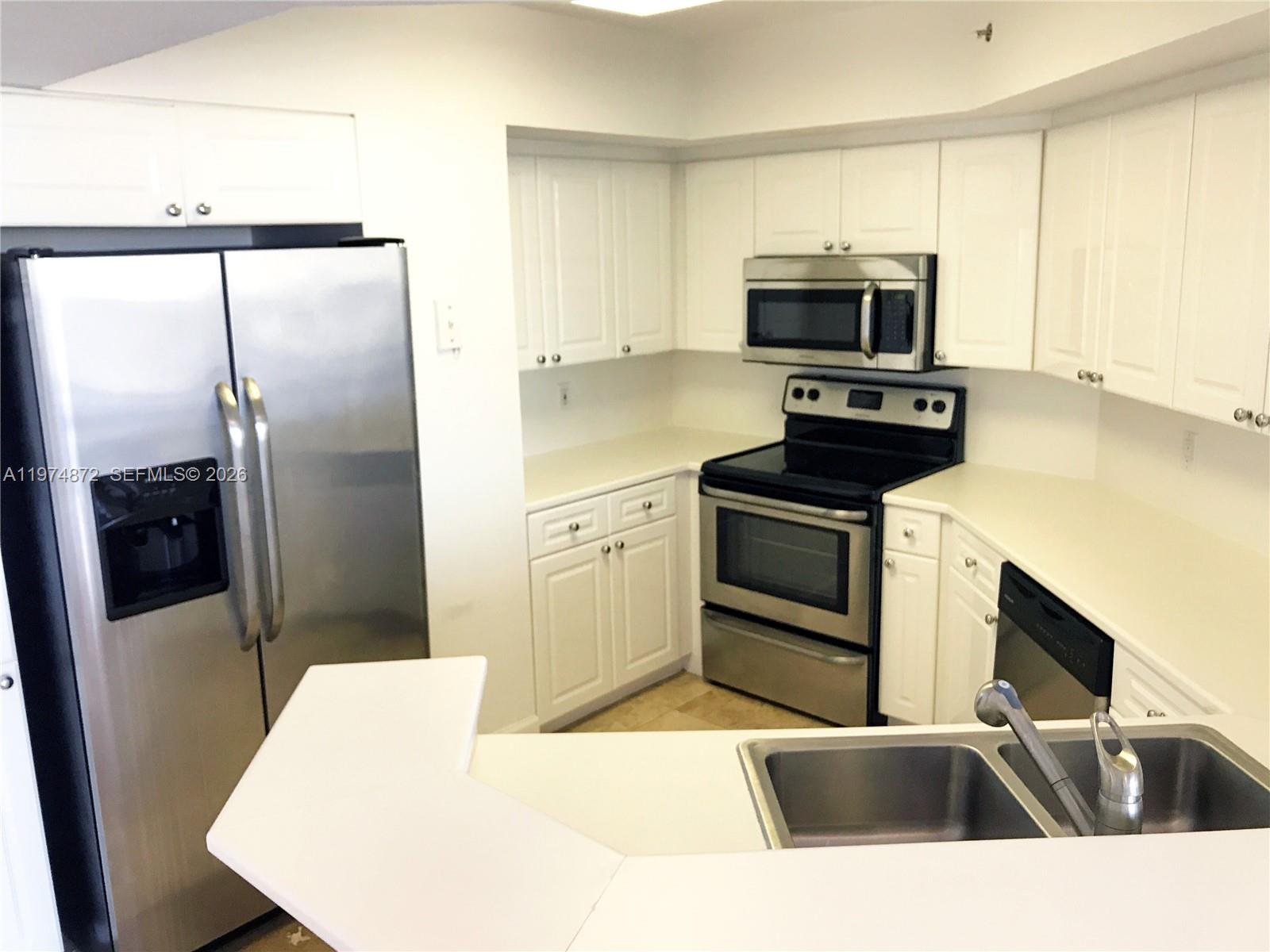 1800 SUNSET HARBOUR DR #811, Miami Beach FL 33139