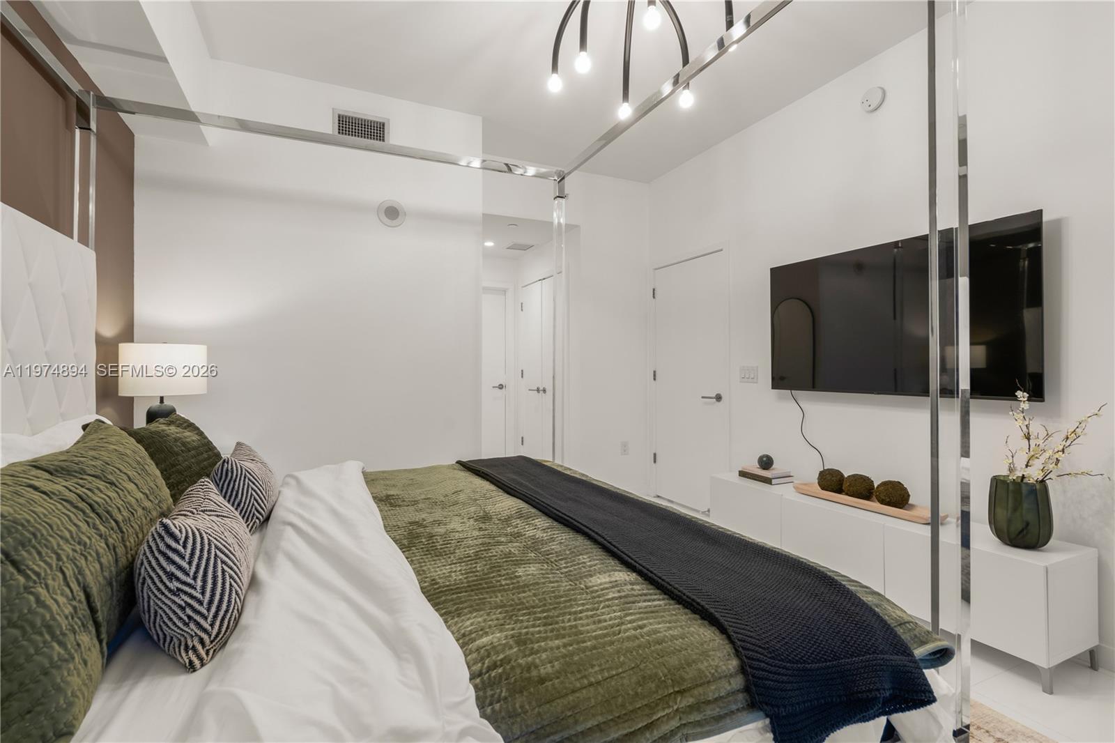 851 NE 1st Ave #4207, Miami FL 33132