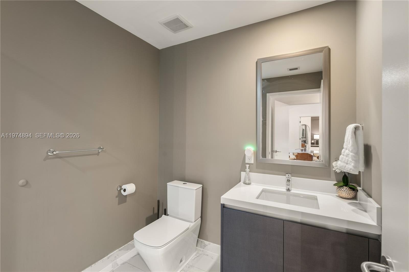 851 NE 1st Ave #4207, Miami FL 33132