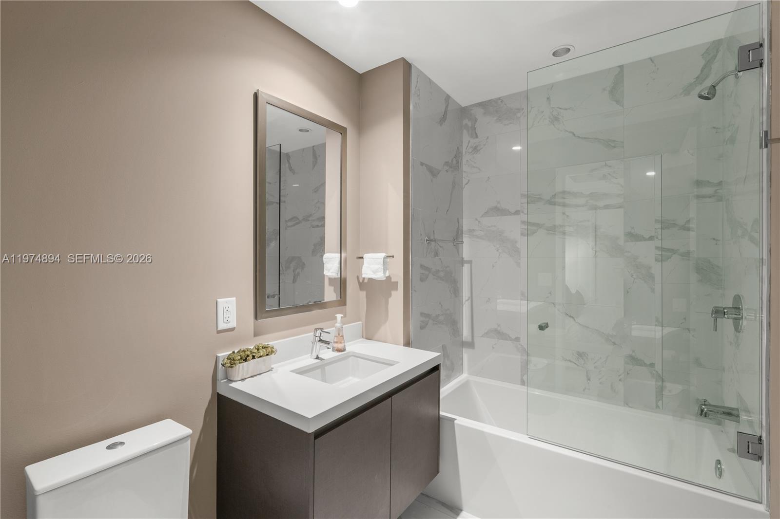 851 NE 1st Ave #4207, Miami FL 33132