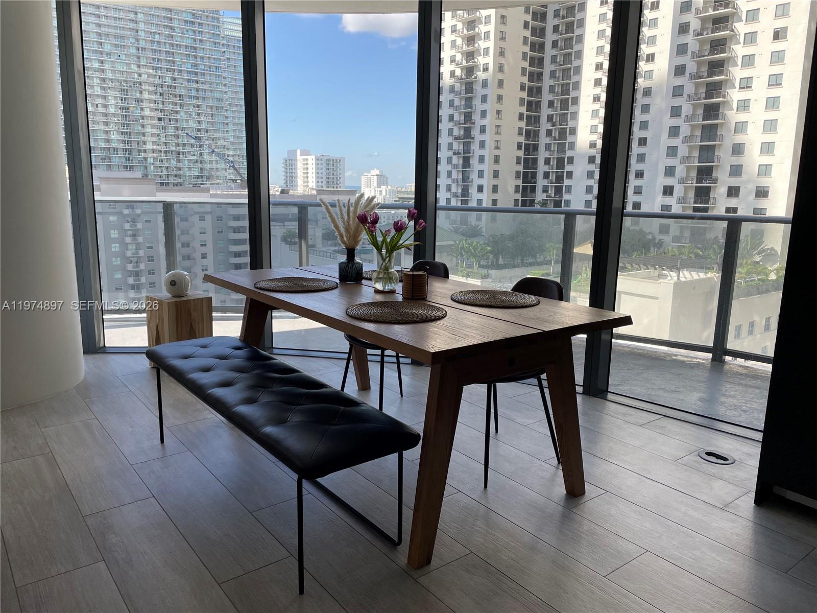 45 SW 9th St #1206, Miami FL 33130