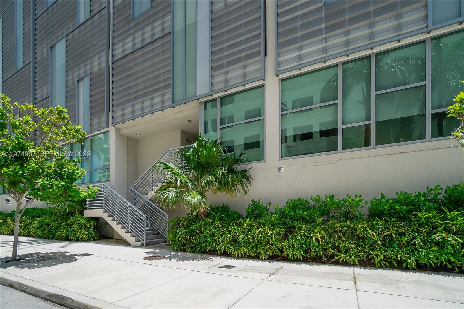 2900 NE 7th Ave #TH-103, Miami FL 33137