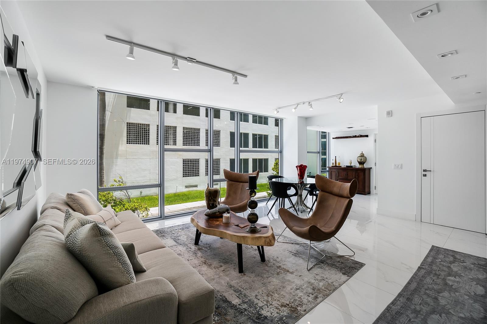 2900 NE 7th Ave #TH-103, Miami FL 33137