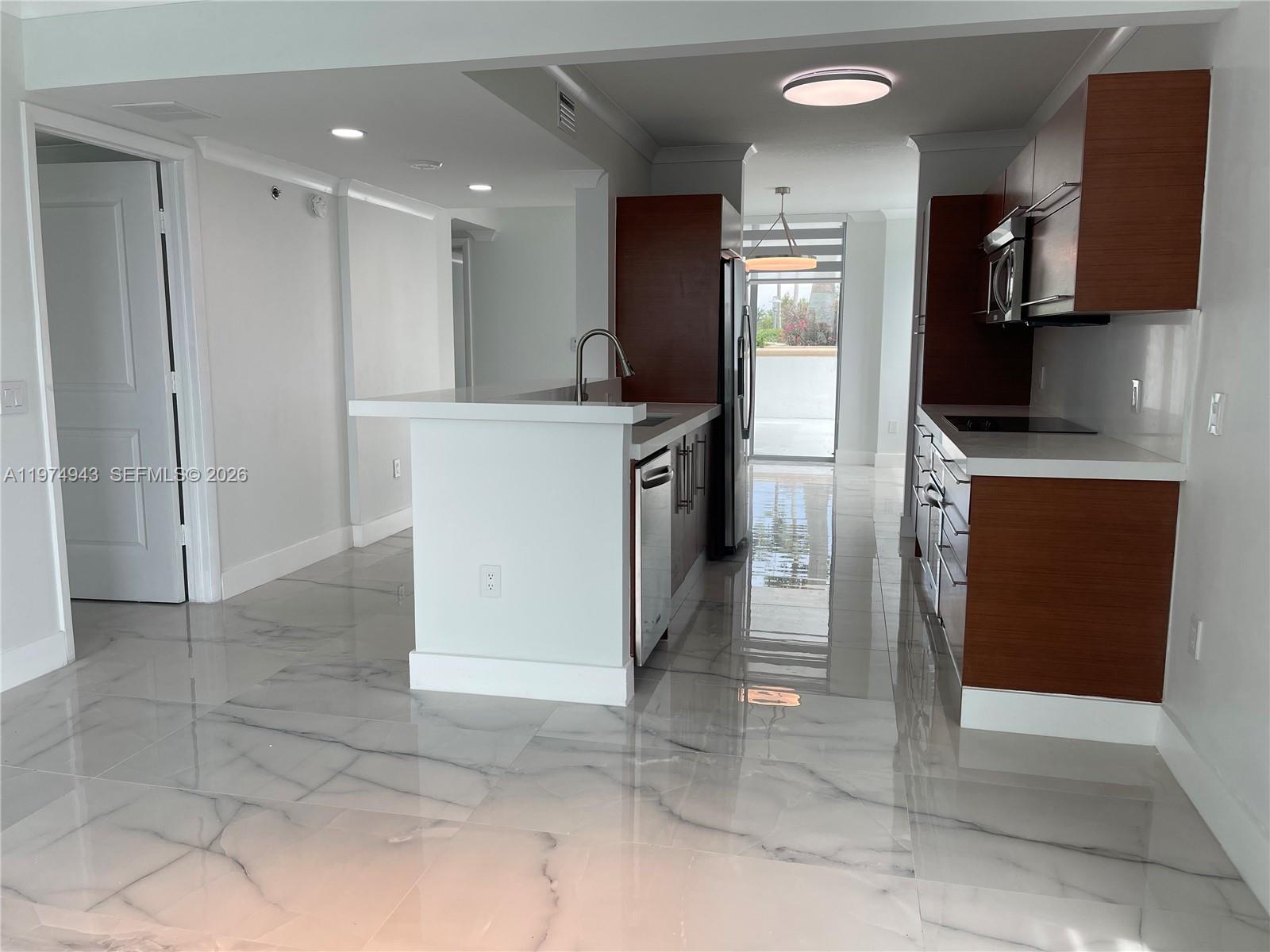 2681 N Flamingo Rd #401S, Sunrise FL 33323