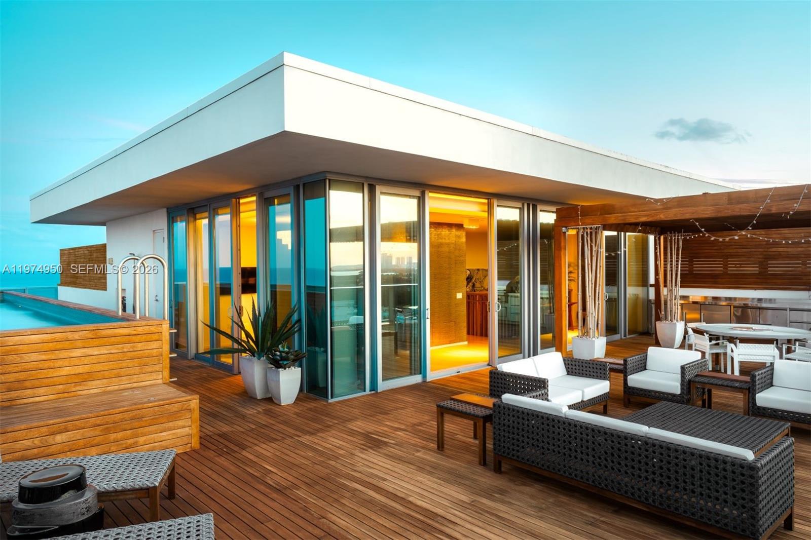 2901 E Collins Ave #1602, Miami Beach FL 33140