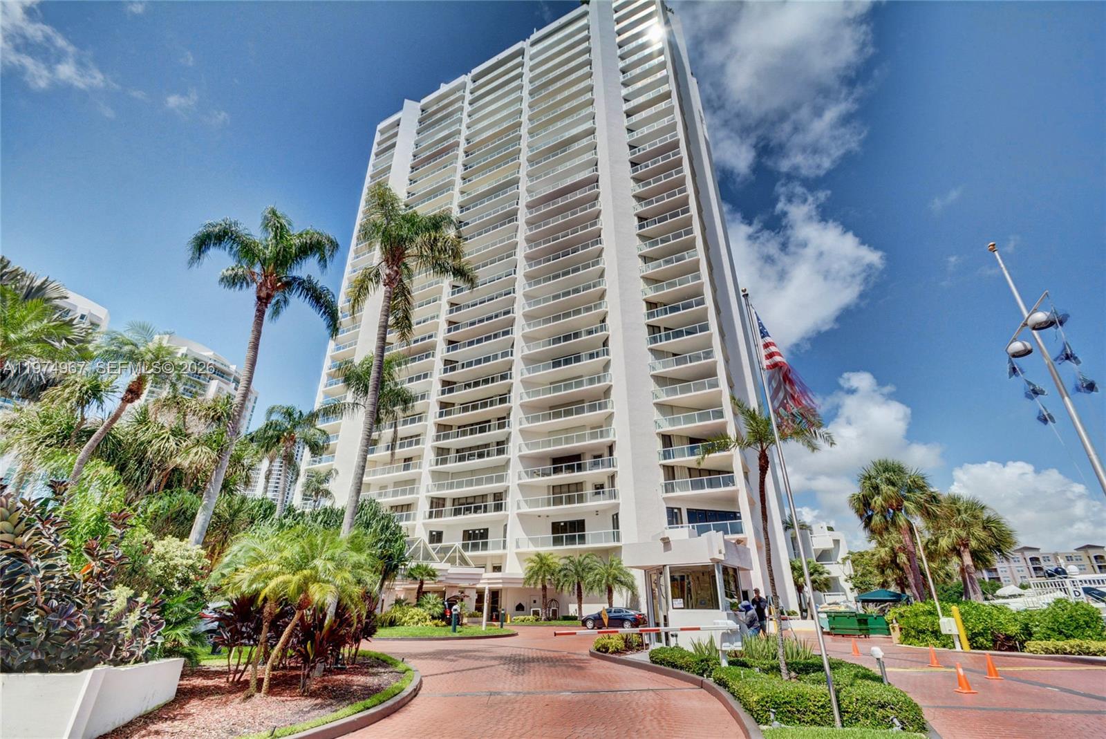 19355 Turnberry Way #17C, Aventura FL 33180