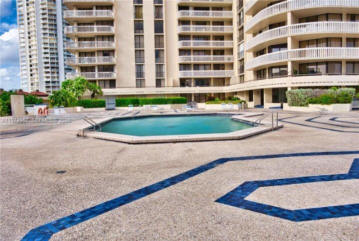 19355 Turnberry Way #17C, Aventura FL 33180