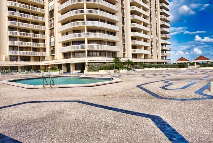 19355 Turnberry Way #17C, Aventura FL 33180