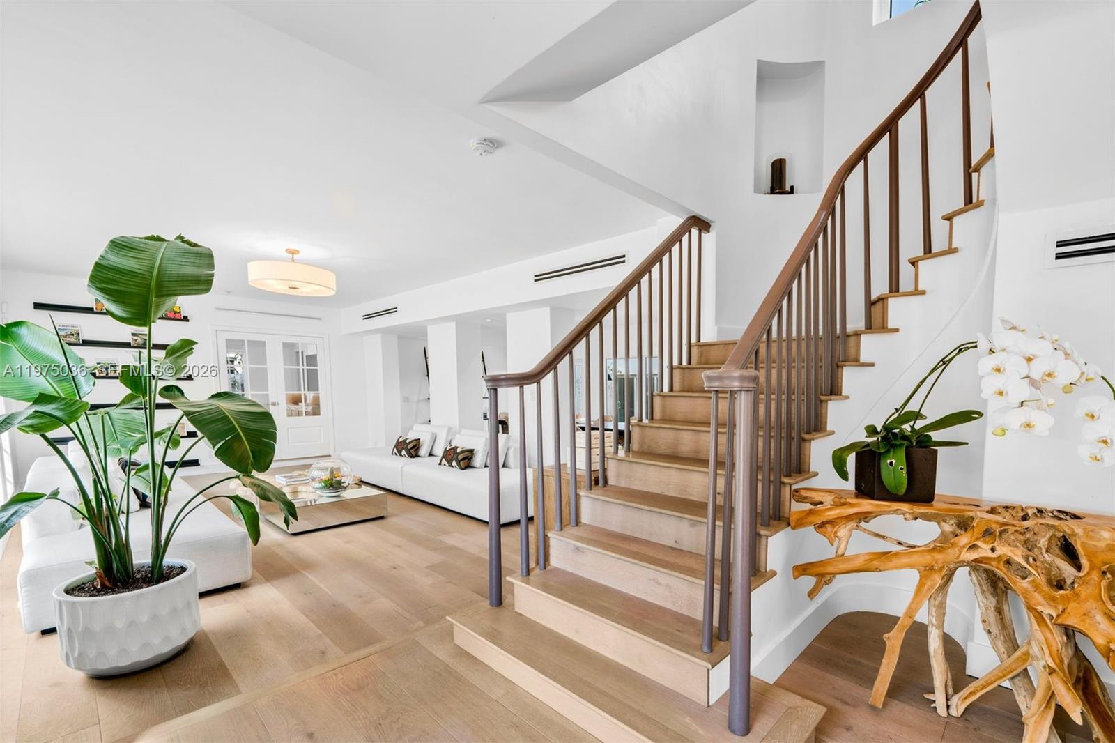 939 W 47th Ct, Miami Beach FL 33140