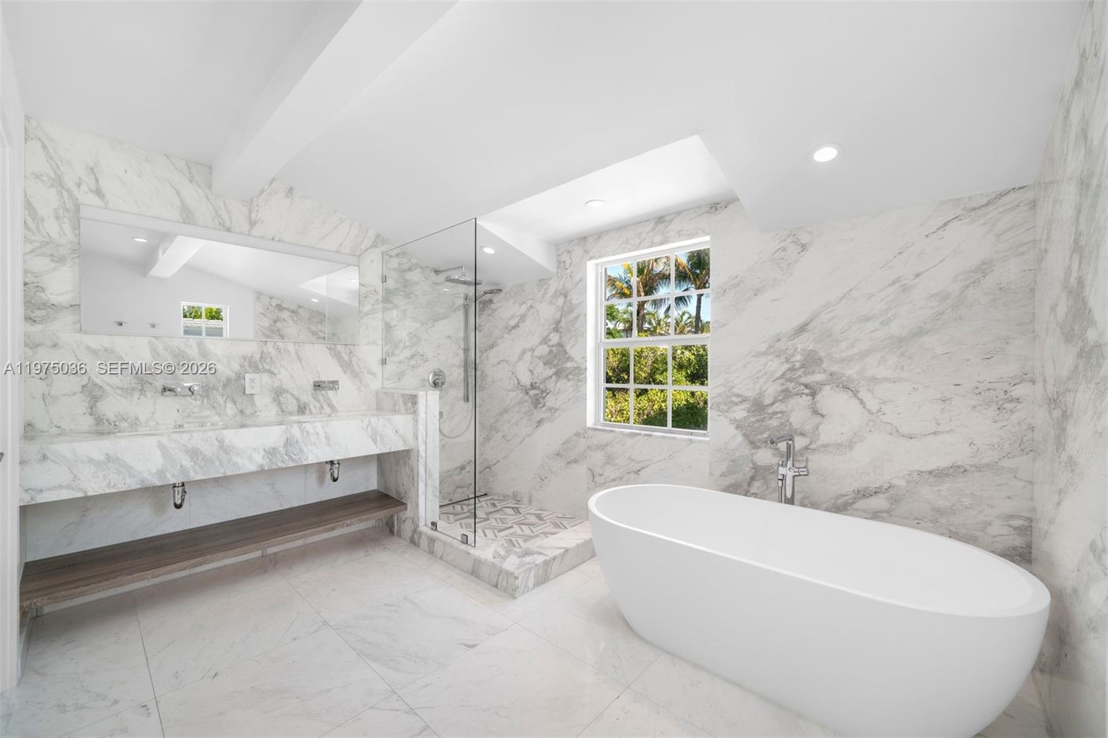 939 W 47th Ct, Miami Beach FL 33140