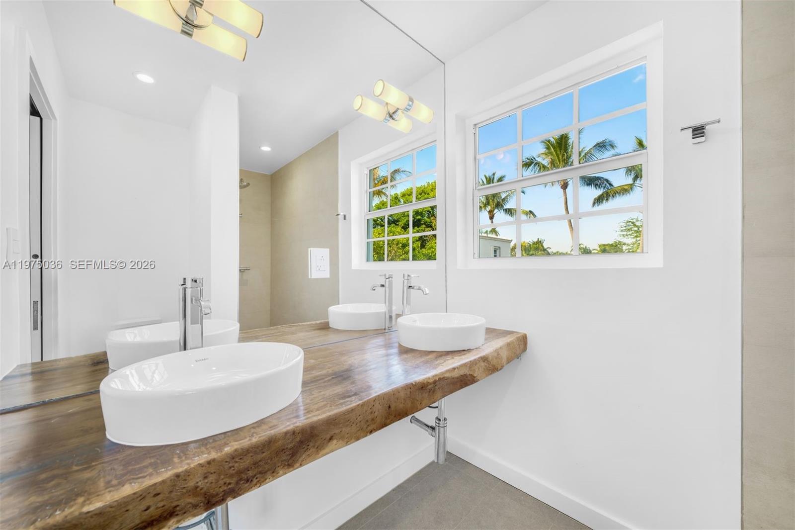 939 W 47th Ct, Miami Beach FL 33140