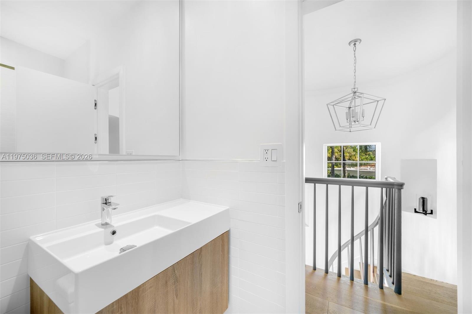 939 W 47th Ct, Miami Beach FL 33140