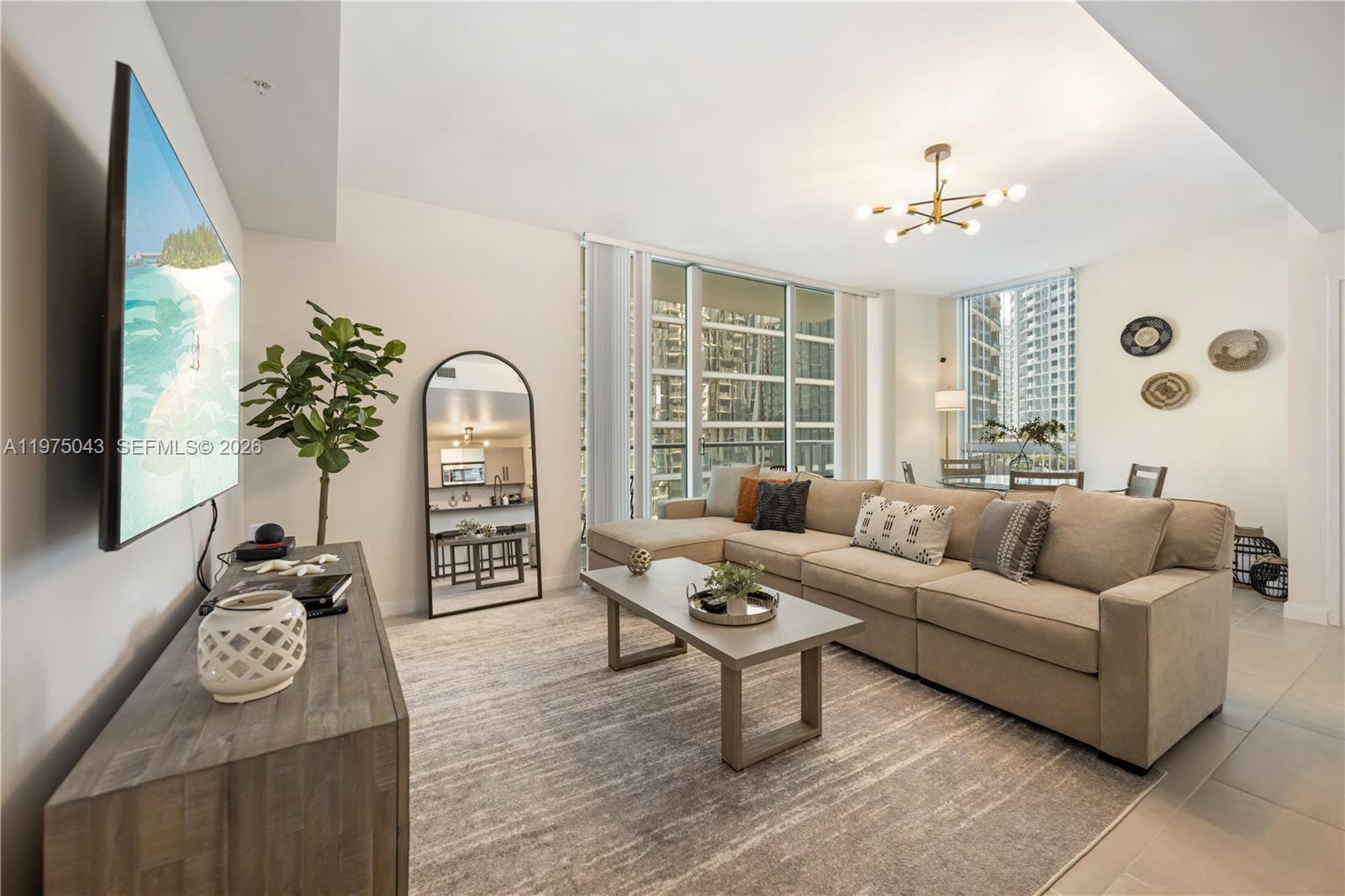 300 S Biscayne Blvd #T-1502, Miami FL 33131