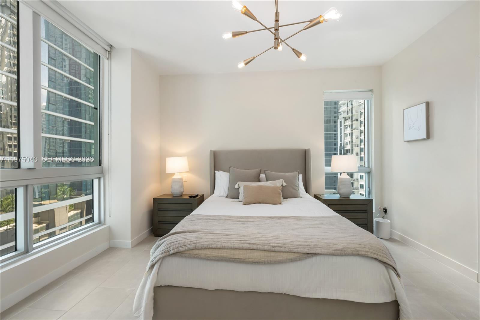 300 S Biscayne Blvd #T-1502, Miami FL 33131