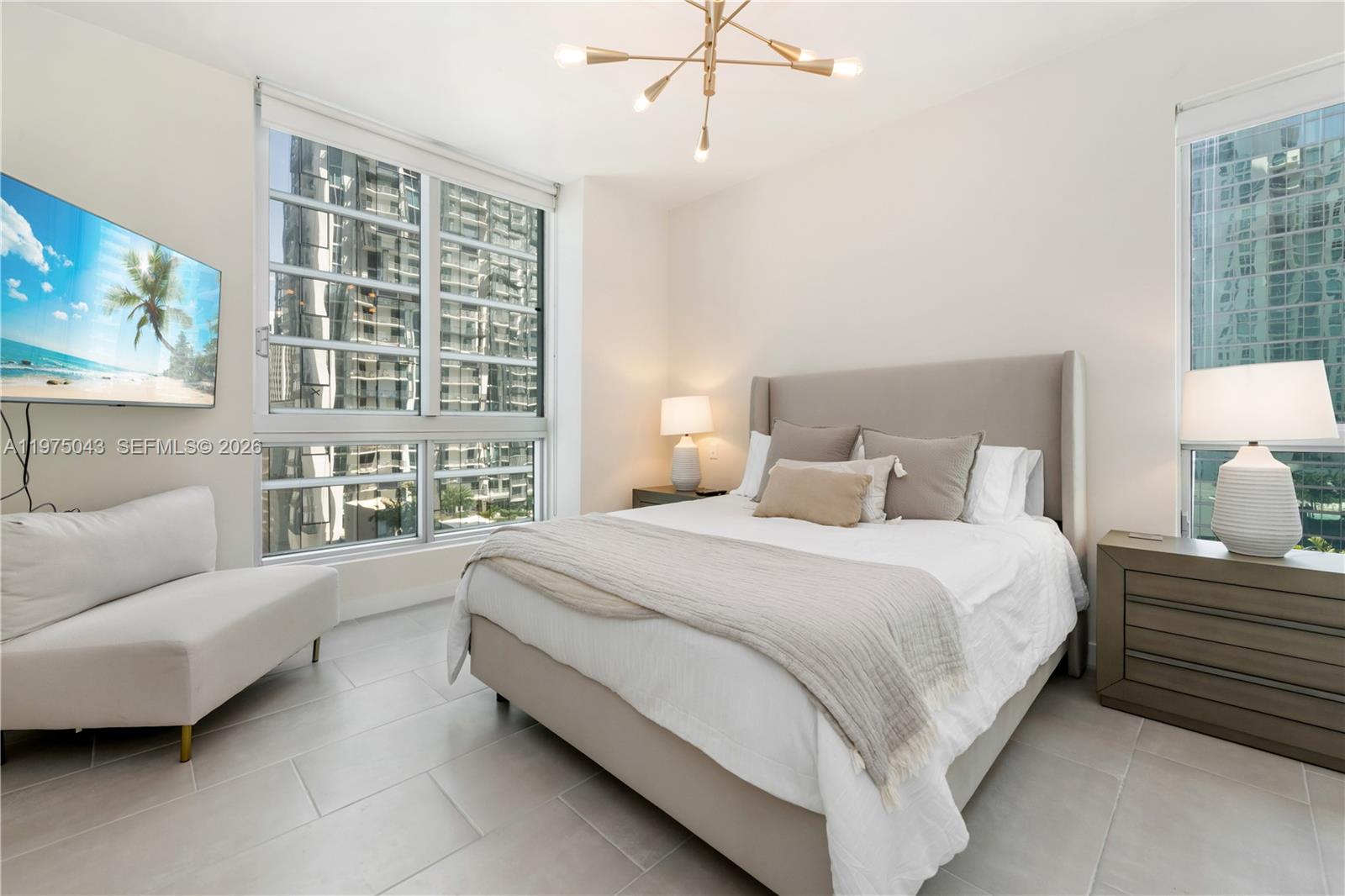 300 S Biscayne Blvd #T-1502, Miami FL 33131