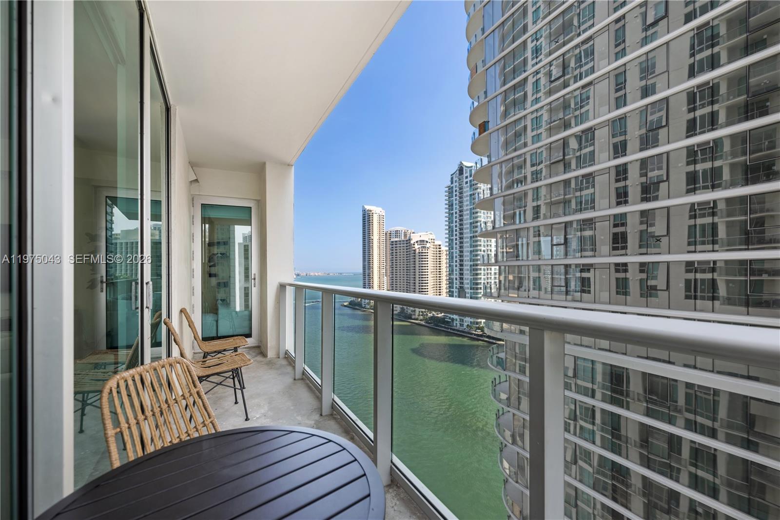 300 S Biscayne Blvd #T-1502, Miami FL 33131