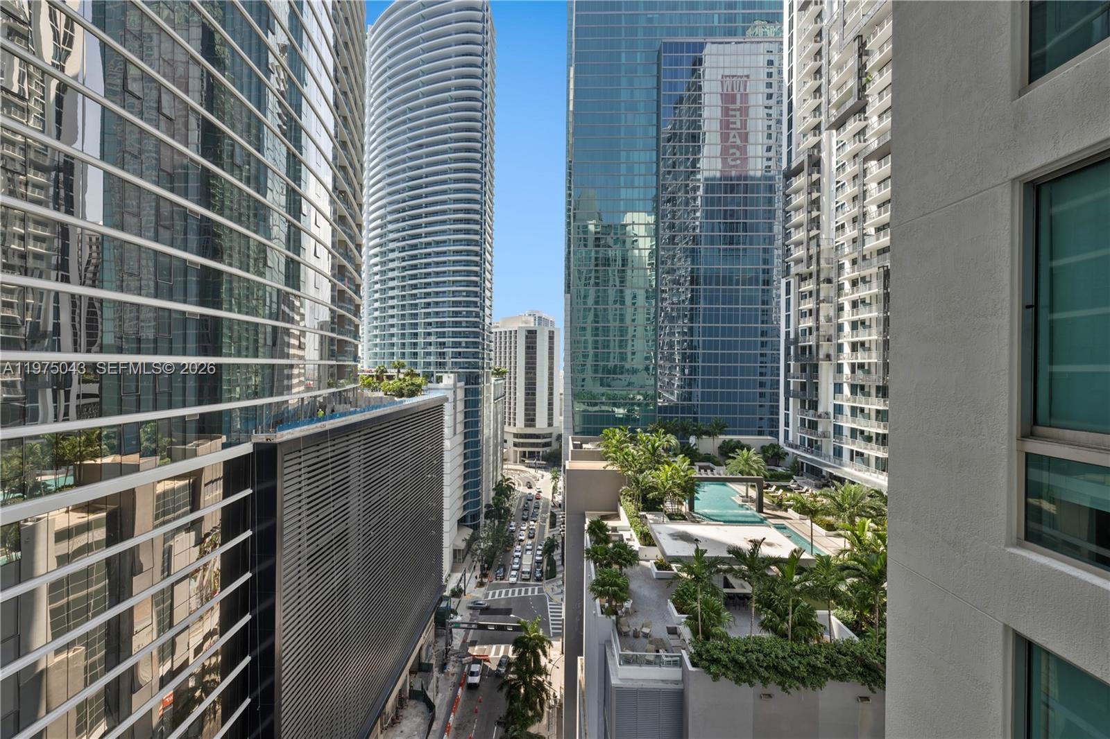 300 S Biscayne Blvd #T-1502, Miami FL 33131