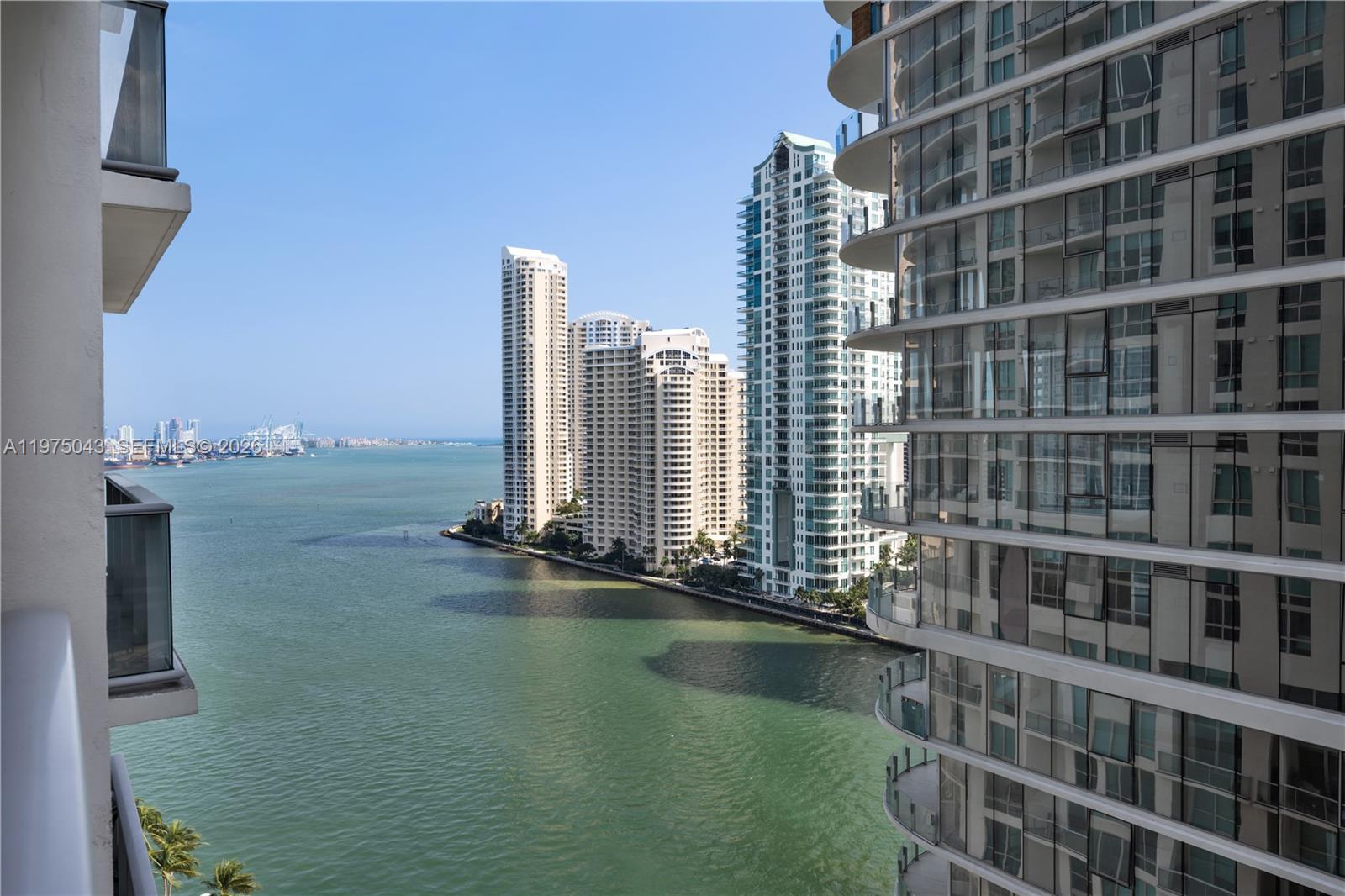 300 S Biscayne Blvd #T-1502, Miami FL 33131