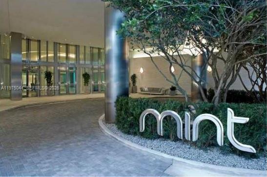 Miami FL 33130 - A11975044