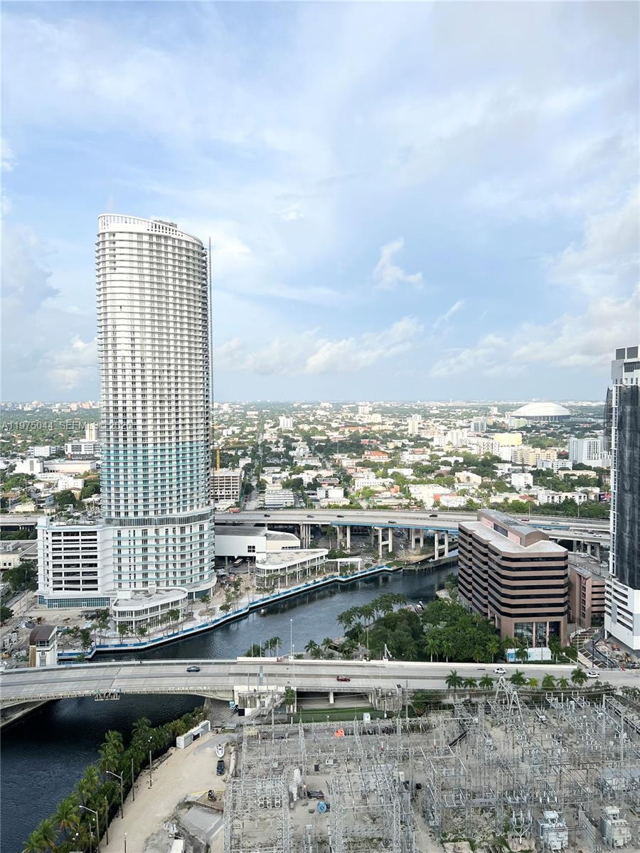 Miami FL 33130 - A11975044