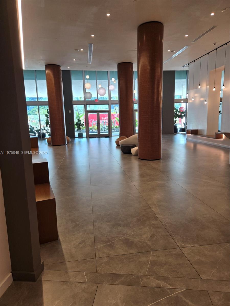 350 S Miami Ave #3507, Miami FL 33130