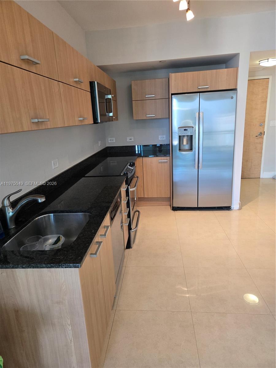 350 S Miami Ave #3507, Miami FL 33130