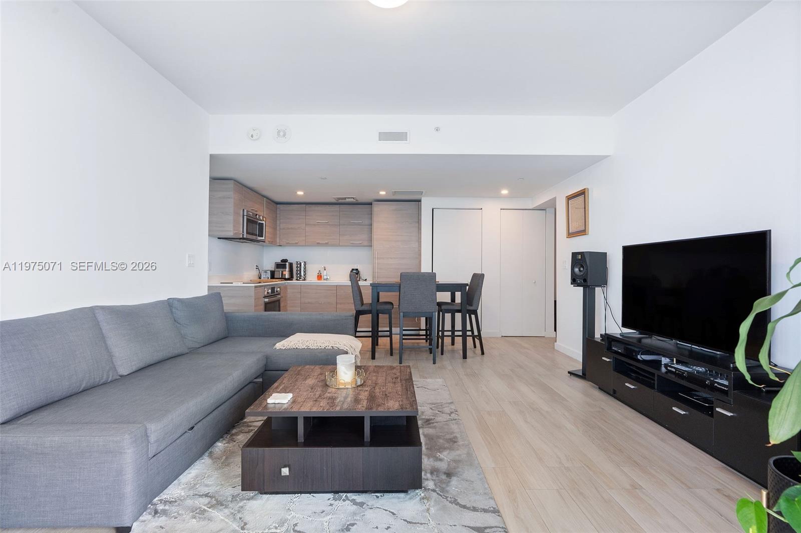 1300 S Miami Ave #2807, Miami FL 33130