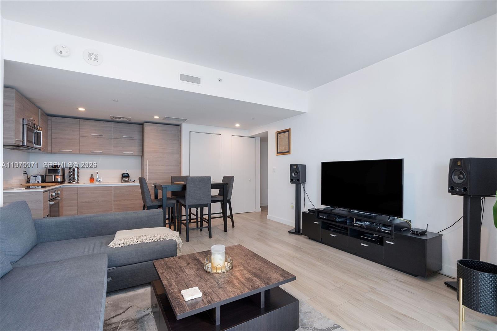 1300 S Miami Ave #2807, Miami FL 33130