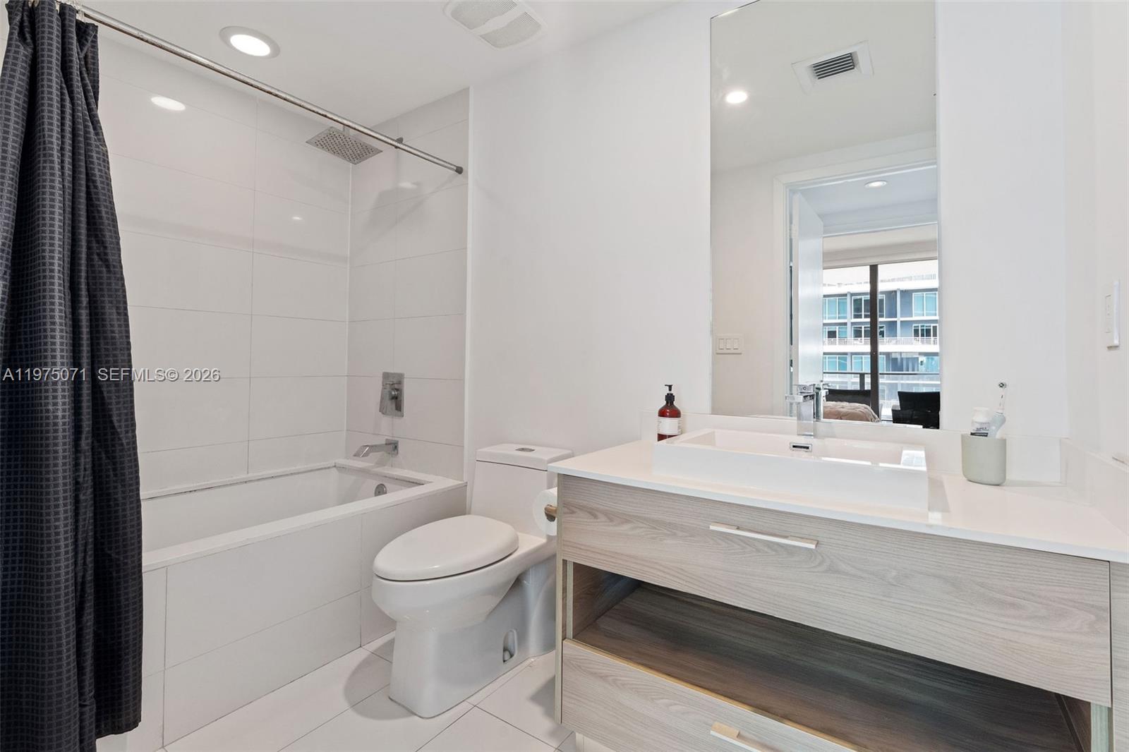 1300 S Miami Ave #2807, Miami FL 33130