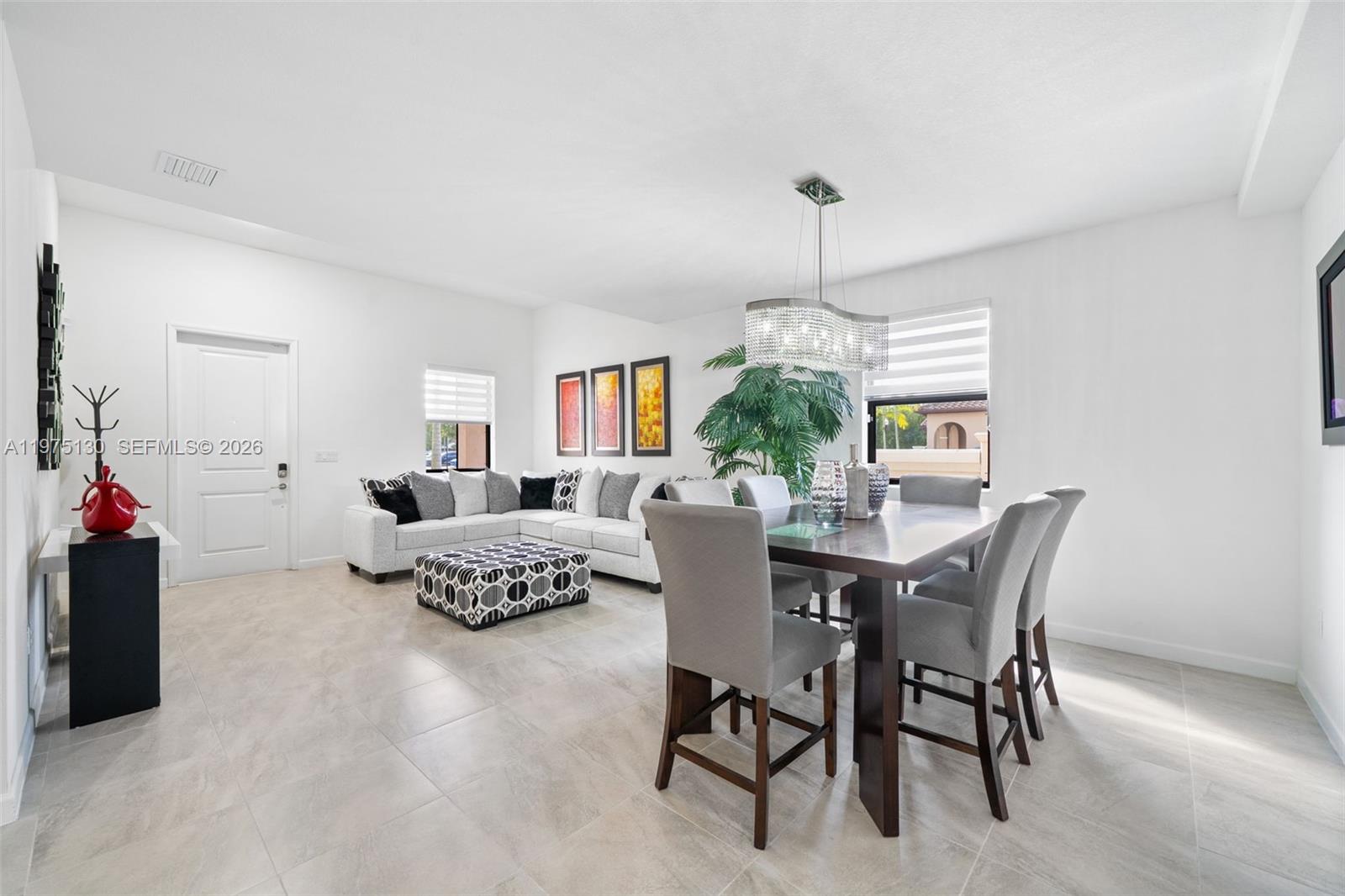 160 SE 23rd Ter, Homestead FL 33033