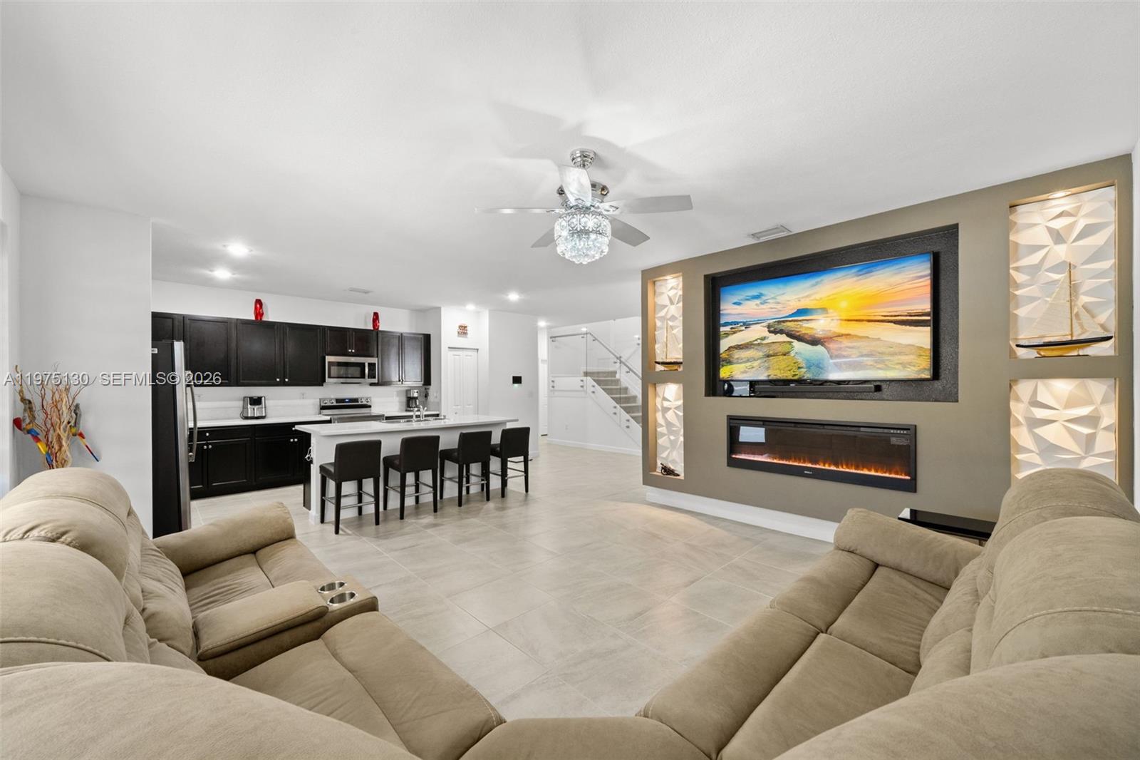 160 SE 23rd Ter, Homestead FL 33033