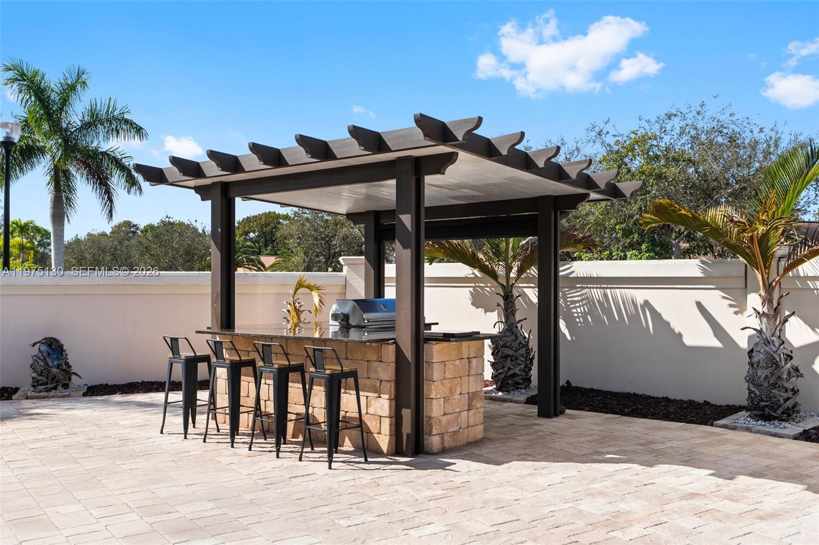 160 SE 23rd Ter, Homestead FL 33033