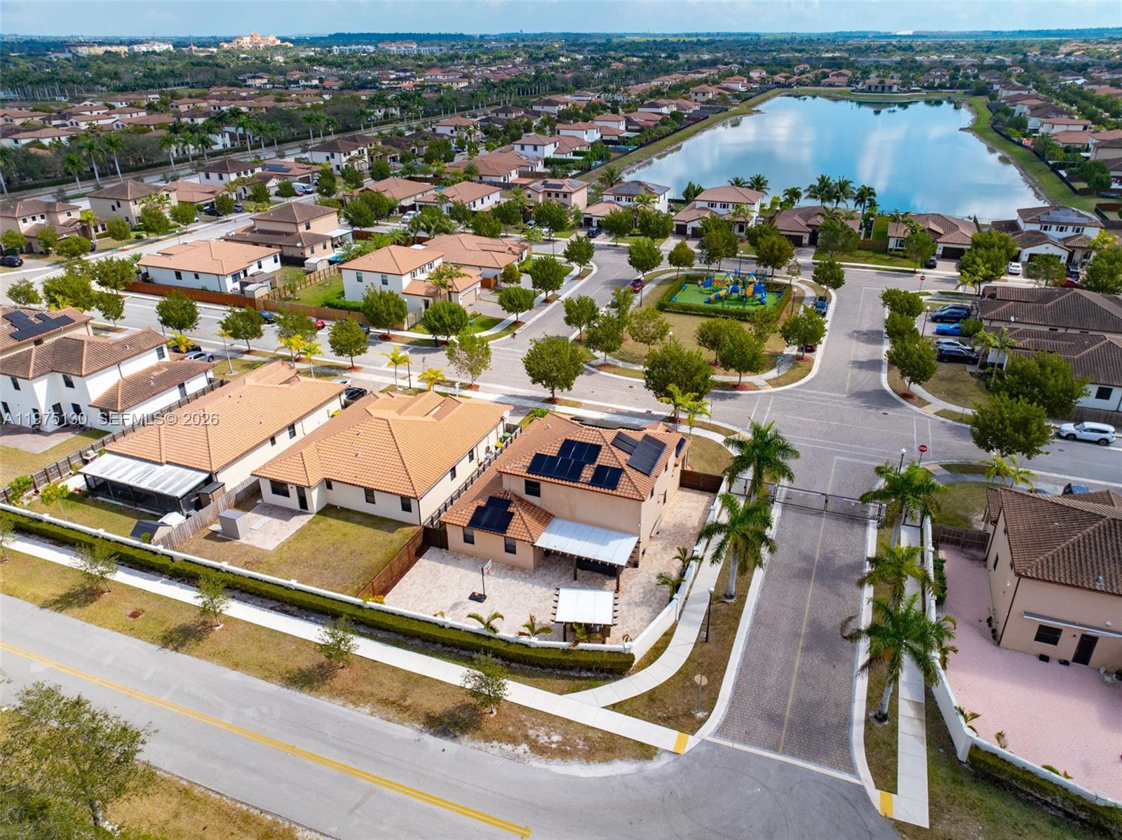 160 SE 23rd Ter, Homestead FL 33033