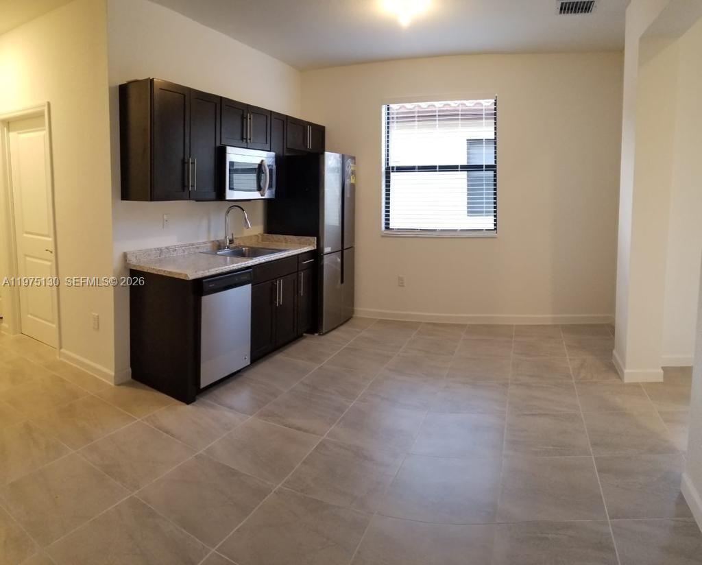 160 SE 23rd Ter, Homestead FL 33033