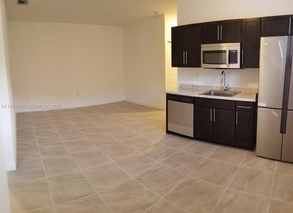160 SE 23rd Ter, Homestead FL 33033