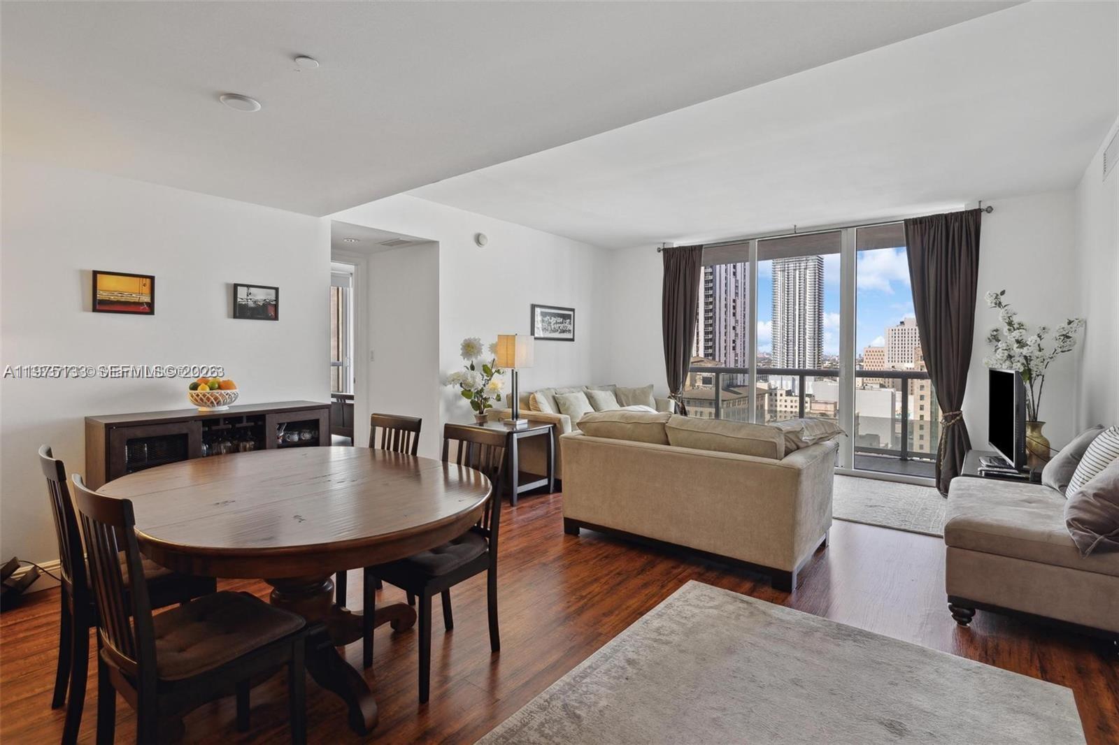 50 Biscayne Blvd #2111, Miami FL 33132