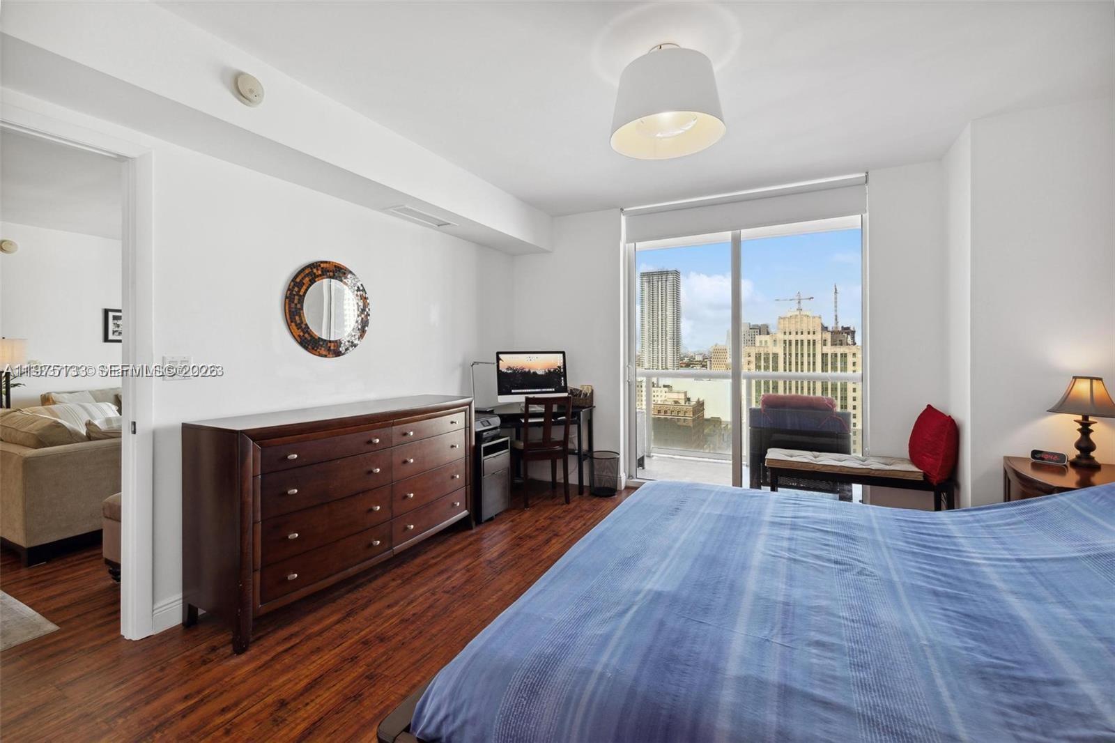 50 Biscayne Blvd #2111, Miami FL 33132