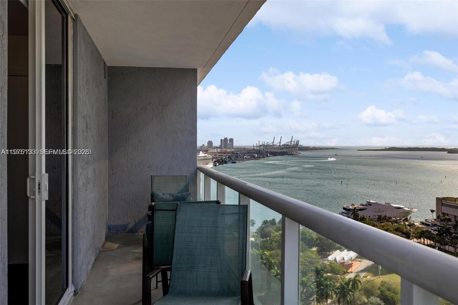 50 Biscayne Blvd #2111, Miami FL 33132