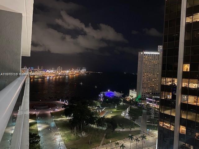 50 Biscayne Blvd #2111, Miami FL 33132