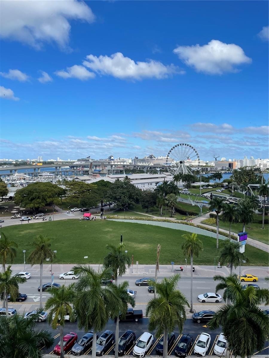 253 NE 2nd St #2304, Miami FL 33132