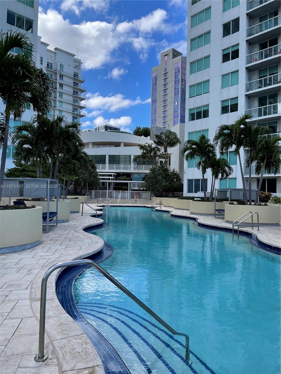 253 NE 2nd St #2304, Miami FL 33132