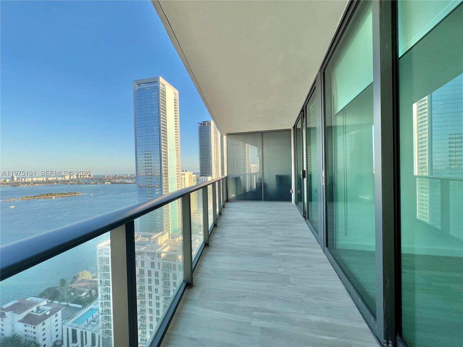 460 NE 28 ST #3203, Miami FL 33137