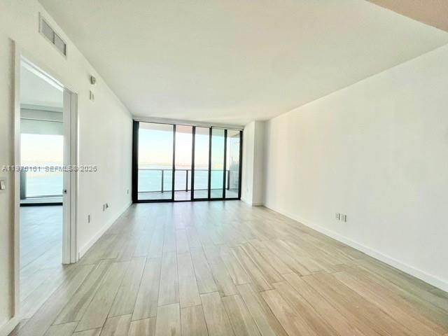460 NE 28 ST #3203, Miami FL 33137